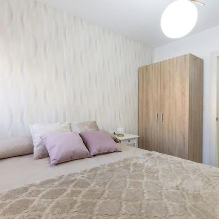 Neptuno Deluxe Apartamento Granada Exterior foto